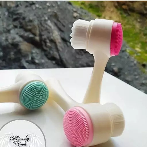 فیس براش دسته دار مخصوص شستشوی صورت